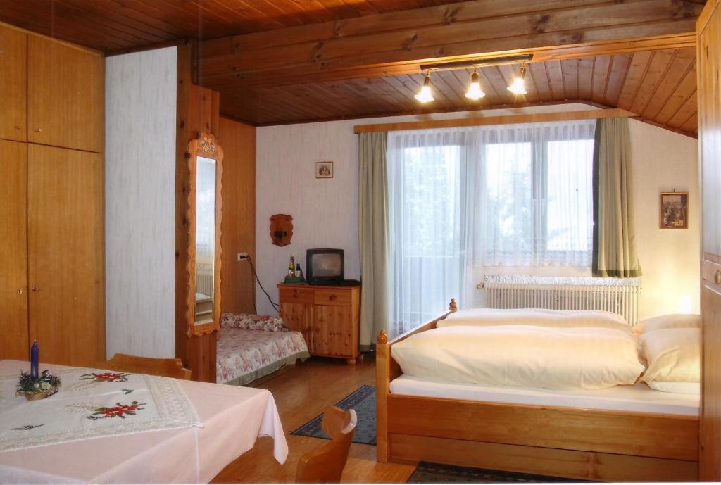 Gasthof Pension St. Wolfgang Kirchberg am Wechsel Quarto foto
